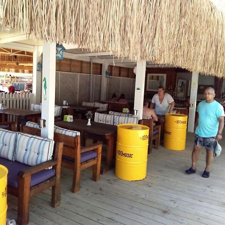 Golden Sand Beach Club & Caravan Holidays Ölüdeniz Esterno foto
