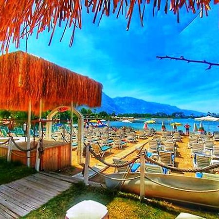 Golden Sand Beach Club & Caravan Holidays Ölüdeniz Esterno foto