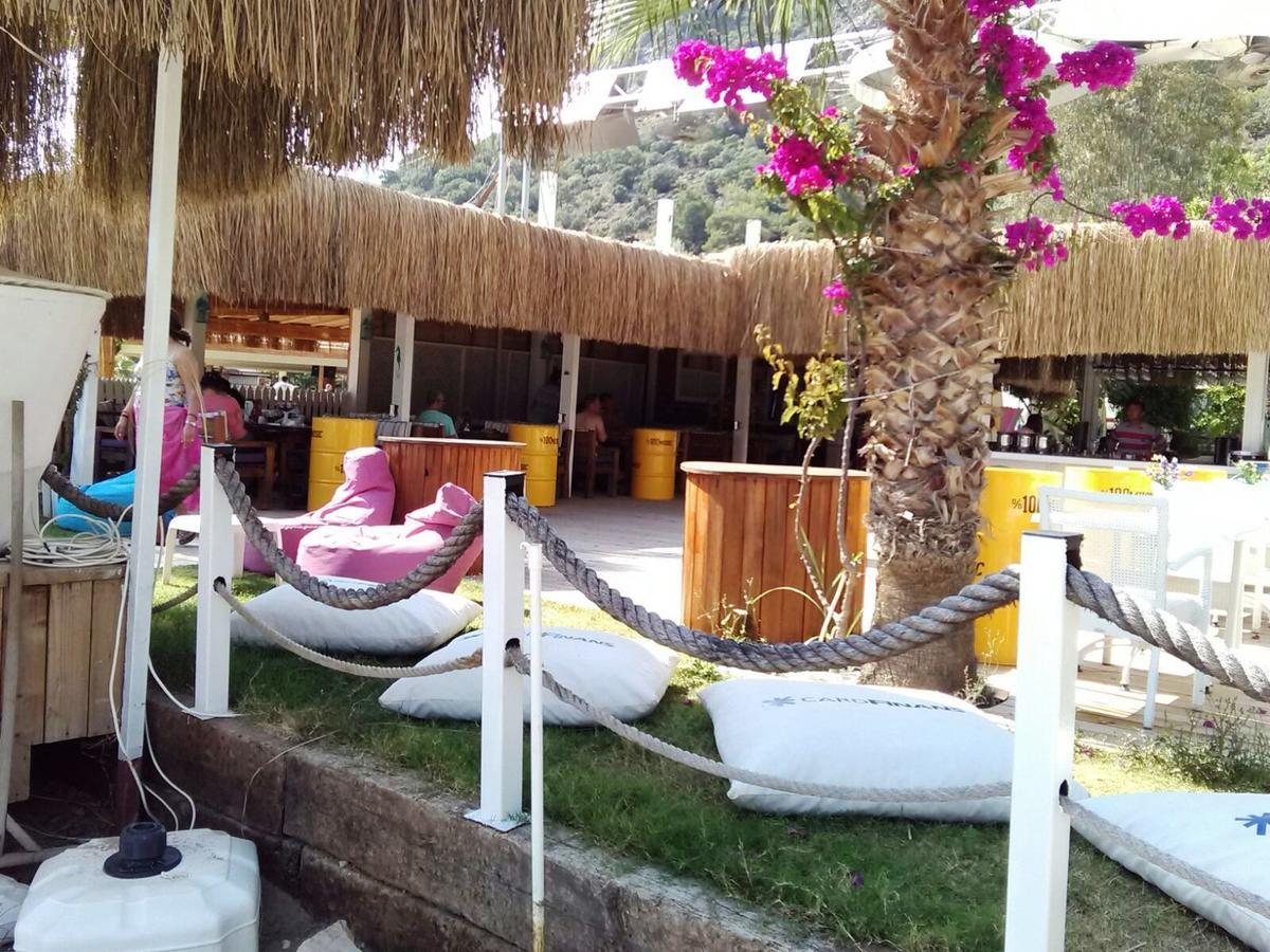 Golden Sand Beach Club & Caravan Holidays Ölüdeniz Esterno foto