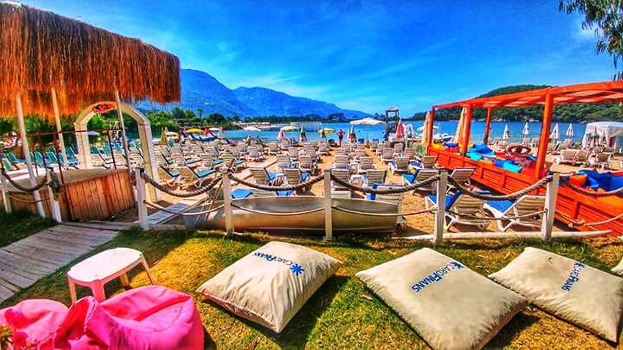 Golden Sand Beach Club & Caravan Holidays Ölüdeniz Esterno foto