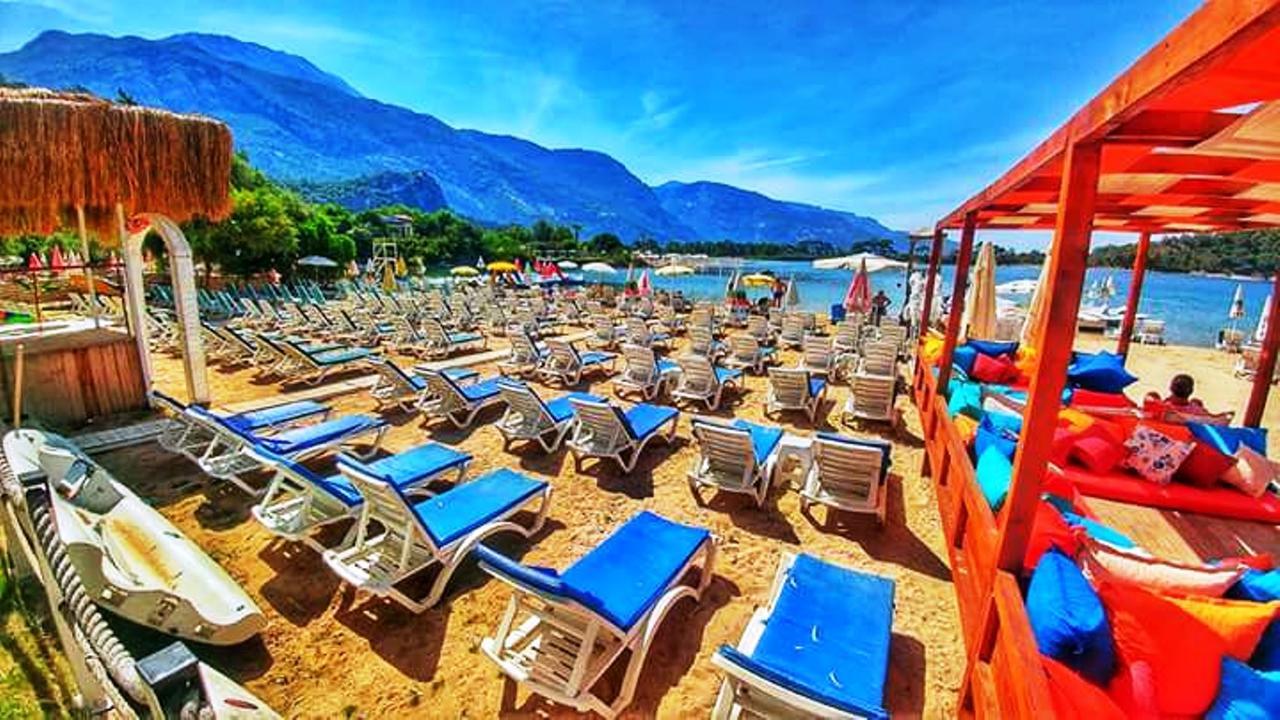 Golden Sand Beach Club & Caravan Holidays Ölüdeniz Esterno foto