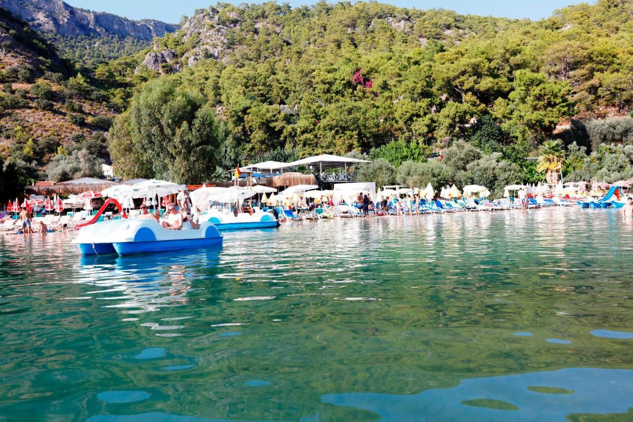 Golden Sand Beach Club & Caravan Holidays Ölüdeniz Esterno foto