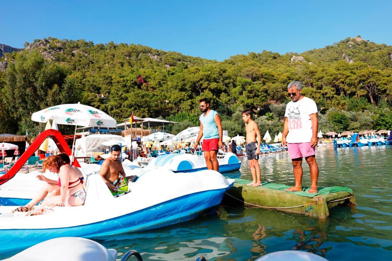 Golden Sand Beach Club & Caravan Holidays Ölüdeniz Esterno foto