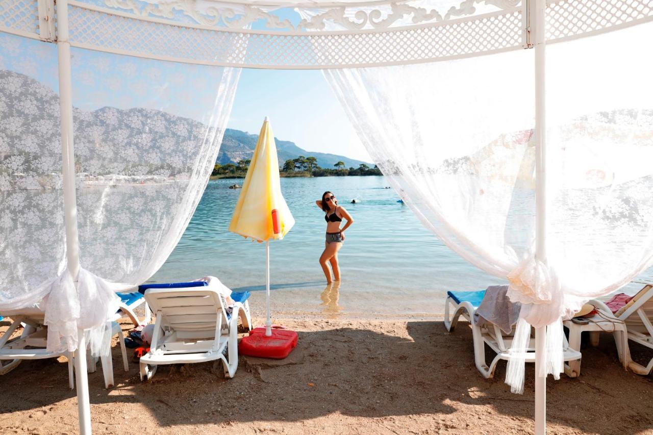 Golden Sand Beach Club & Caravan Holidays Ölüdeniz Esterno foto